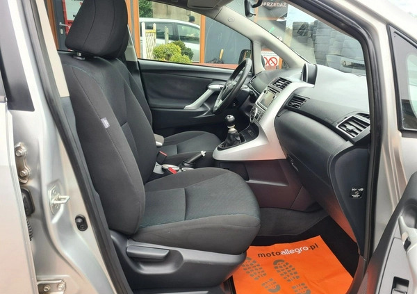 Toyota Verso cena 19900 przebieg: 282000, rok produkcji 2012 z Kęty małe 254